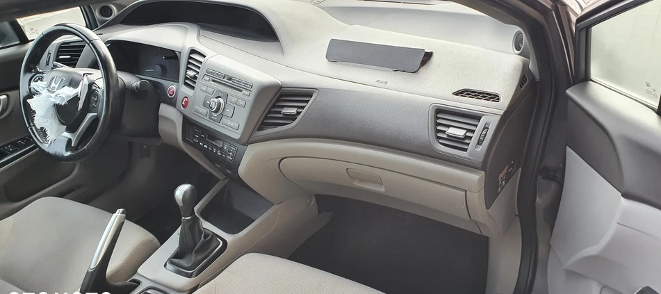 Honda Civic cena 18500 przebieg: 102000, rok produkcji 2012 z Mszczonów małe 154